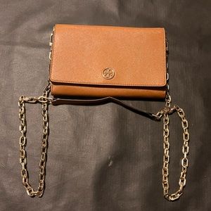 Authentic TORY BURCH EMERSON Camel Brown Gold Tone Chain Wallet Bag mint cond.